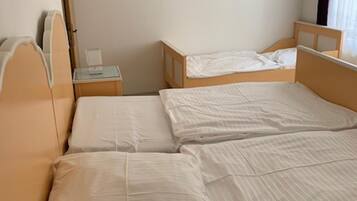 1 bedroom, free WiFi, bed sheets, wheelchair access