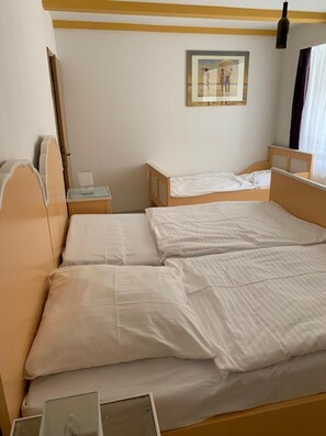 1 chambre, Wi-Fi gratuit, draps fournis