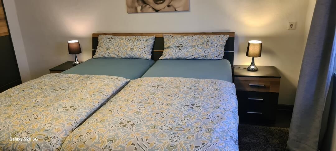 1 quarto, Wi-Fi de cortesia, roupa de cama