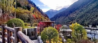 Jixiang Zilian Hotel