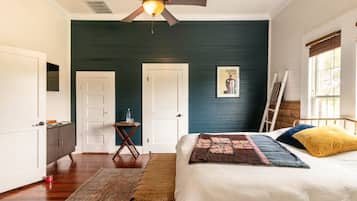 3 多间卧室、客房内保险箱、办公桌、WiFi