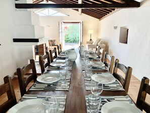 تناول الطعام