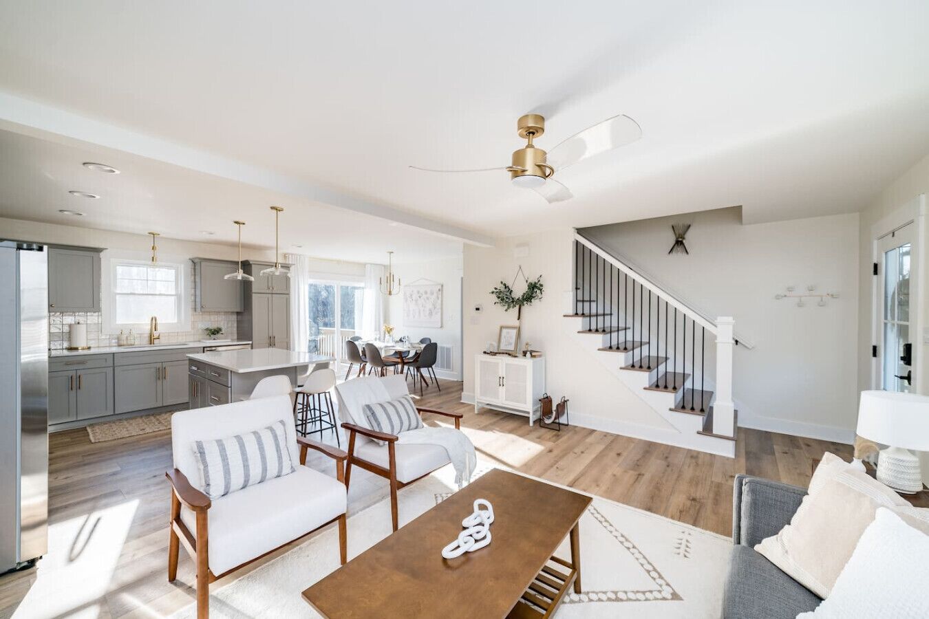 Televisión y reproductor de DVD 