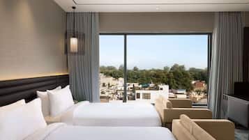 Premium bedding, minibar, in-room safe, desk