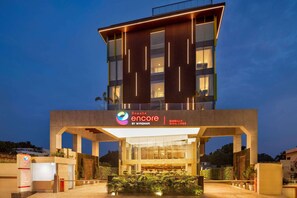 Exterior - Ramada Encore By Wyndham Bareilly Civil Lines (Bareilly)