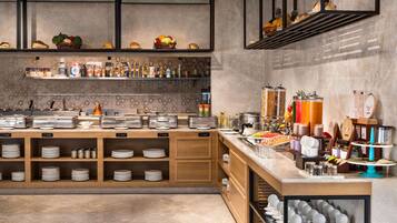 Daily buffet breakfast (INR 599 per person)