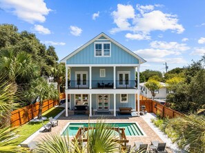 Exterior - Luxury Beach Retreat with Private Pool - Sleeps 18, Steps from the Beach! (Destin)