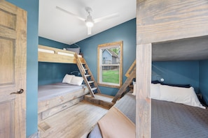 2 chambres, Wi-Fi gratuit, draps fournis
