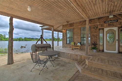 Secluded Angler’s Haven - Boat + Fish!