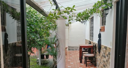 Cozy, country house, equipped in Mindo Ecuador.