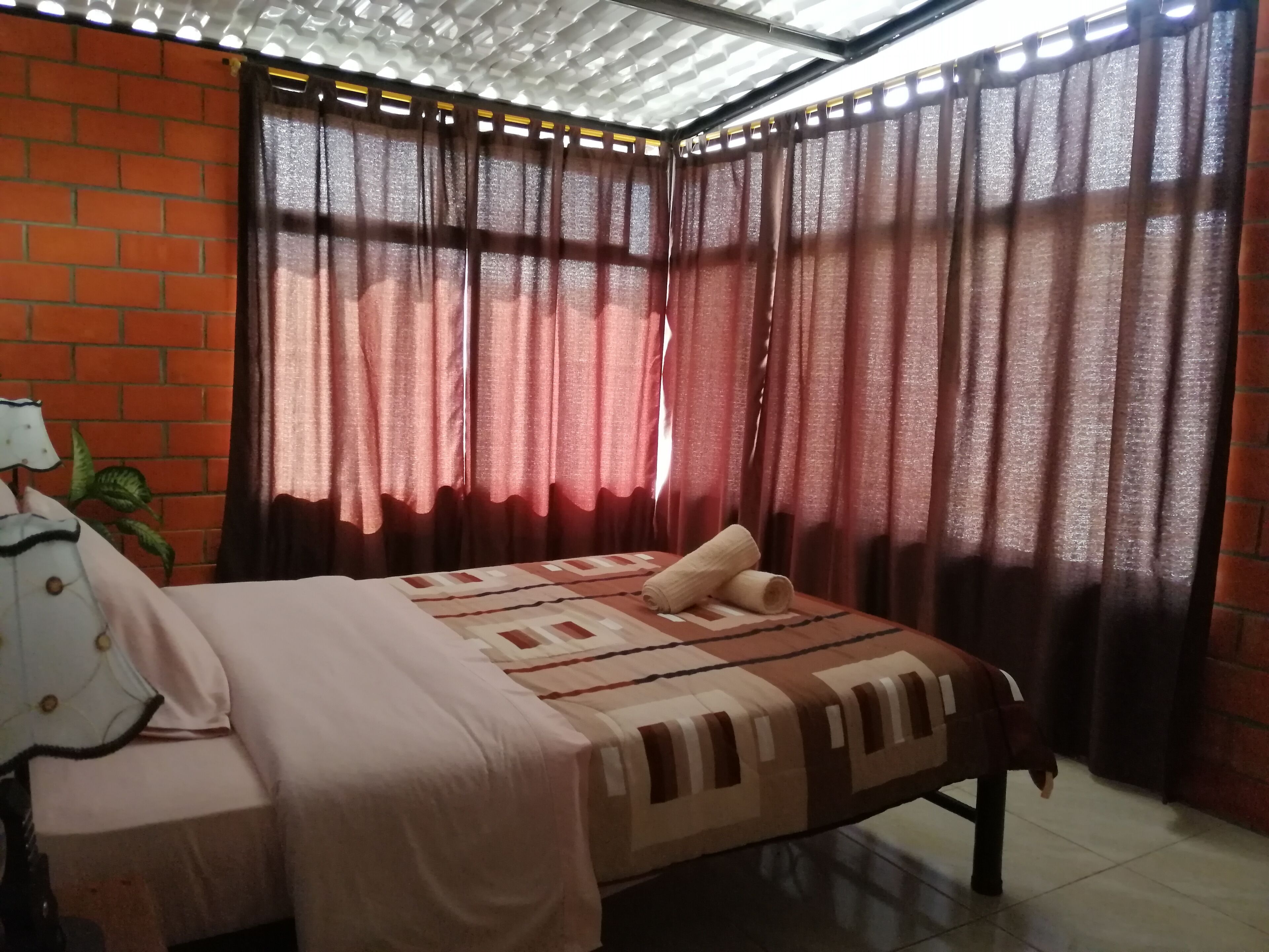 3 Schlafzimmer, Schreibtisch, Bügeleisen/Bügelbrett, kostenloses WLAN