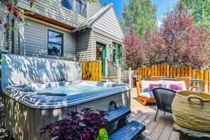 Terrace/patio - 'Whistle Pig' A Downtown Escape in Breckenridge (Breckenridge)