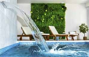 Sisäuima-allas, lämmitetty uima-allas