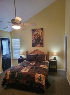 2 habitaciones, tabla de planchar con plancha, wifi y ropa de cama 