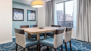 Dining - 2BD/Vegas - Full Kitchen, Washer/Dryer, and Private Living Room! (Las Vegas)