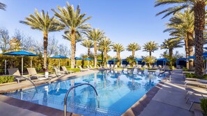 Outdoor pool, a heated pool - 2BD/Vegas - Full Kitchen, Washer/Dryer, and Private Living Room! (Las Vegas)