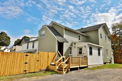 Babe Ruth Apt 2 - All Star Baseball Rentals