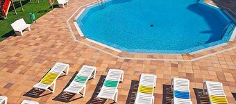 APCOSTAS Estartit Confort / a Bedroom