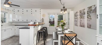 Updated Modern Farmhouse Near Downtown Dickson!