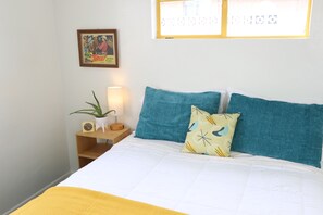 3 bedrooms, in-room safe, desk, free WiFi - Retro Retreat in the Heart of Downtown Buckeye, Arizona (Buckeye)