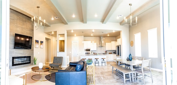 Smart TV, fireplace, video games