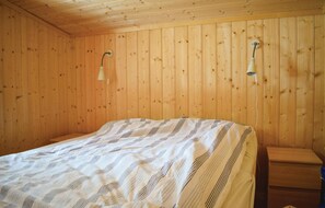 5 bedrooms