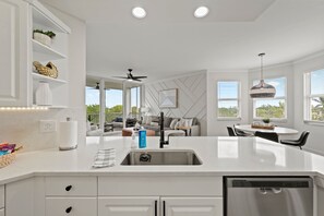 Interior - The Fitz - Stylish 3Br, 2Ba with pool.  Walk to beach. Great views. (Naples)