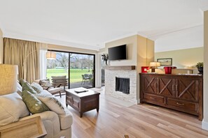 TV - Napa relaxation at its finest at Silverado Resort (Napa)