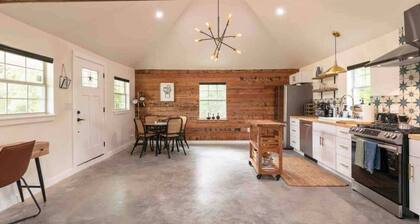 The Stable Retreat: Stylish Vaulted, Skylit Studio
