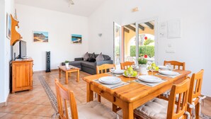Dining - Villa Nurimar by Escape Home (Cap d´Artruix)