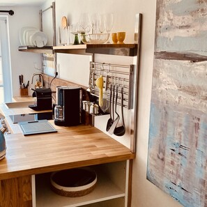 Fridge, stovetop, dishwasher, coffee/tea maker - Modern apartment in the historic old town of Dömitz (Dömitz)