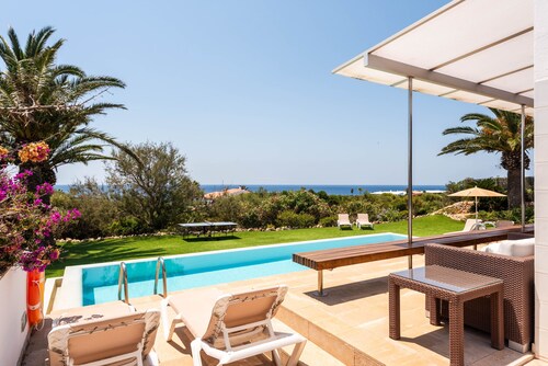 Villa Rosa by Escape Home