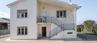 A11 - Varano, delightful three-room apartment with garden