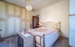 2 dormitorios, cuna de viaje, wifi y ropa de cama