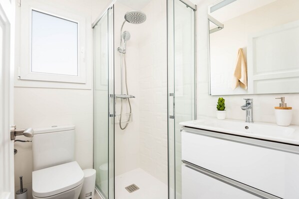 Bathroom - Villa Magdalena by Escape Home (Son Bou)