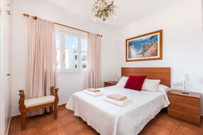 3 chambres, Wi-Fi gratuit, draps fournis