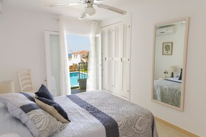 3 bedrooms, in-room safe, iron/ironing board, free WiFi - Villa Zodiaco Aries by Escape Home (Son Bou)