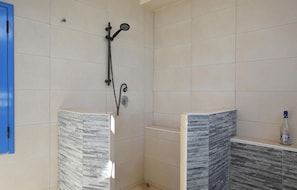 Dusche, Haartrockner