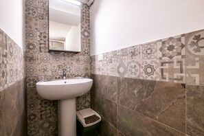 Shower, hair dryer, bidet, towels - "The LOFT - ITALY COURSE" (Pisa)