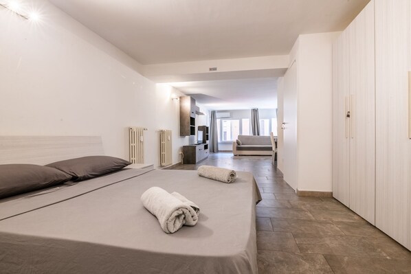 2 室のベッドルーム、WiFi、ベッドシーツ