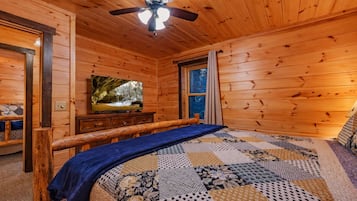 8 bedrooms, premium bedding, desk, iron/ironing board