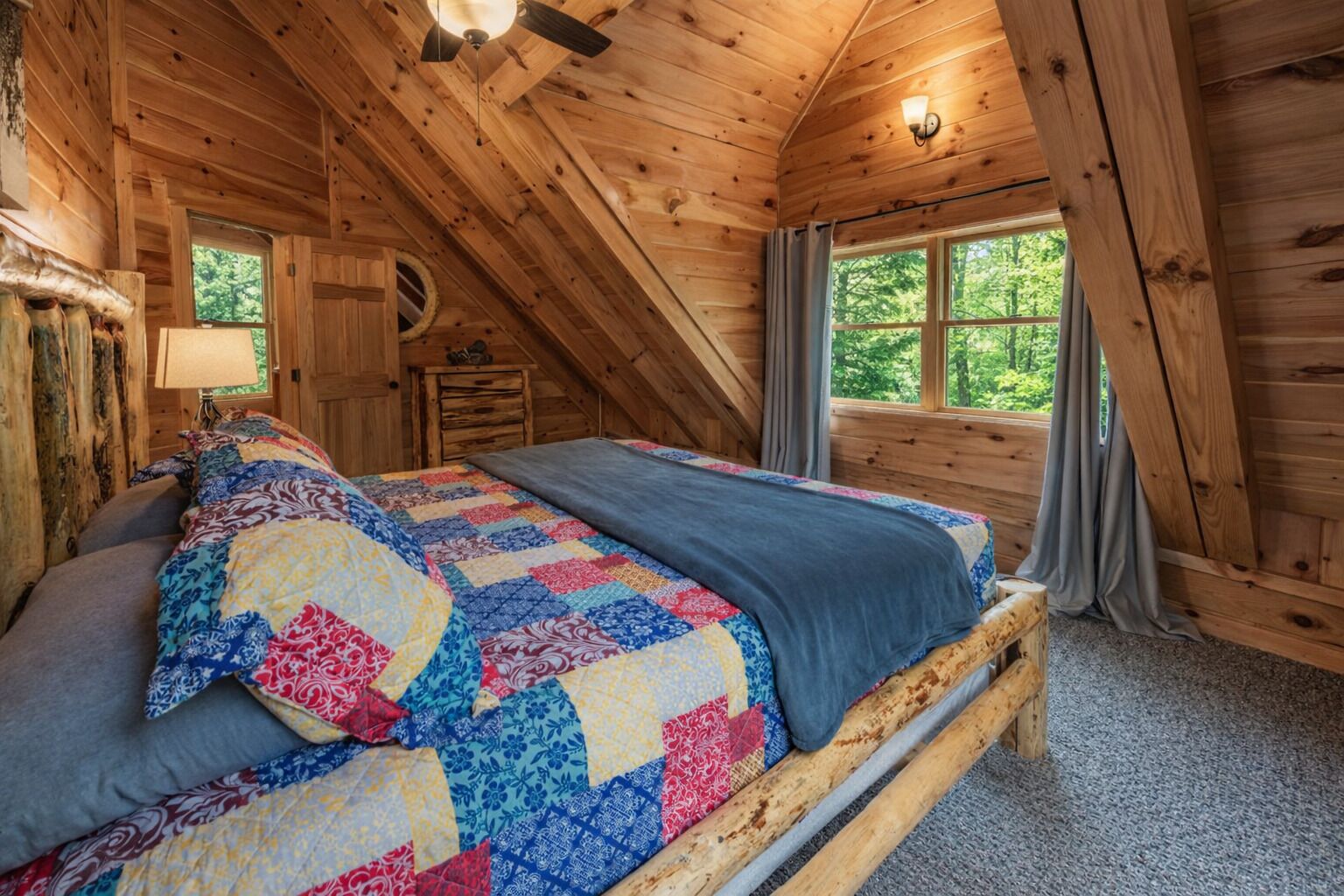 7 bedrooms, desk, WiFi (free), bed sheets