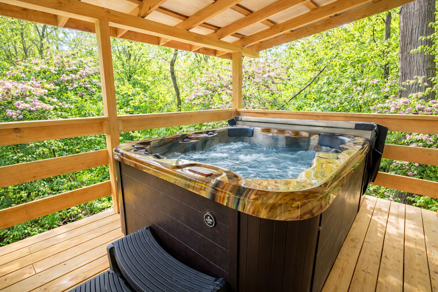 Bain à remous extérieur