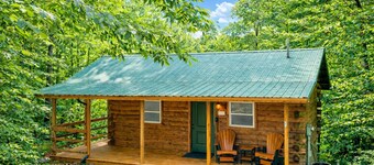Nature's Paradise: Pet friendly Private couples cabin w/hot tub in Hocking Hills