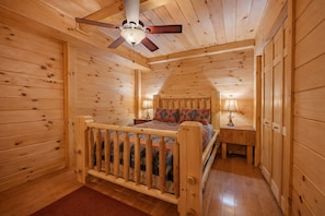 4 bedrooms, desk, free WiFi, bed sheets - Pumpkin Ridge Resort: 2 spaces for one rate (New Plymouth)