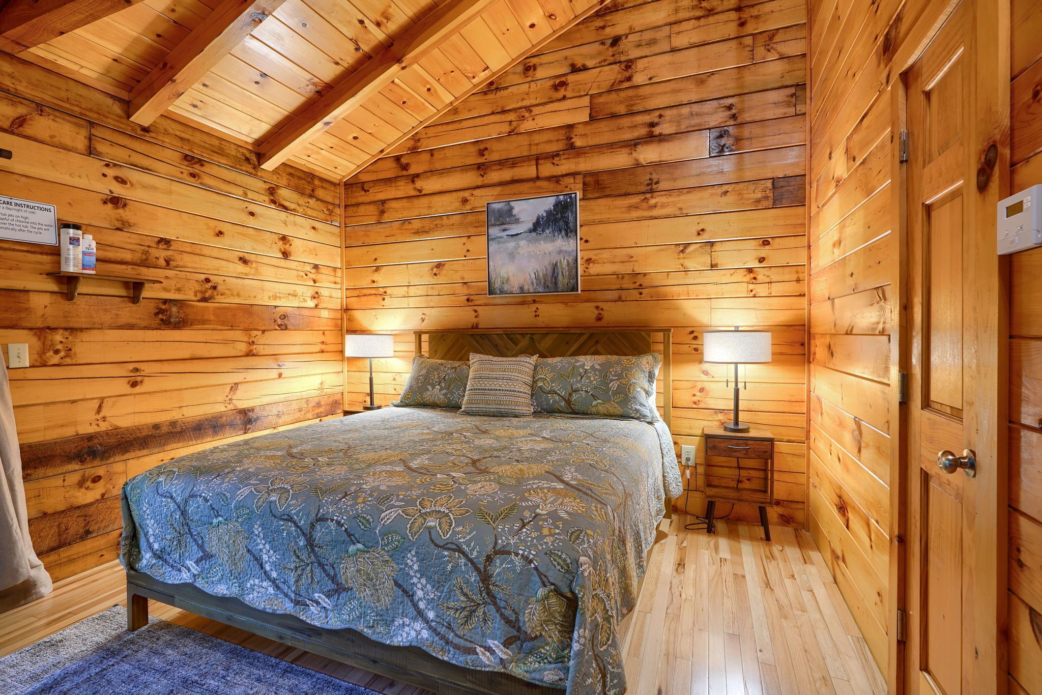 1 bedroom, bed sheets, wheelchair access