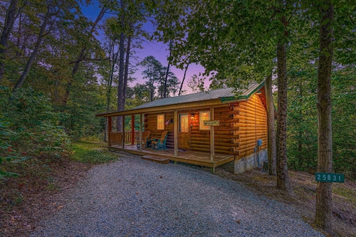 Trail Ridge: Pet friendly cabin in Hocking Hills