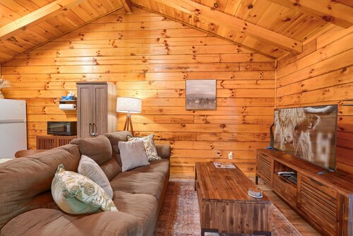 Trail Ridge: Pet friendly cabin in Hocking Hills