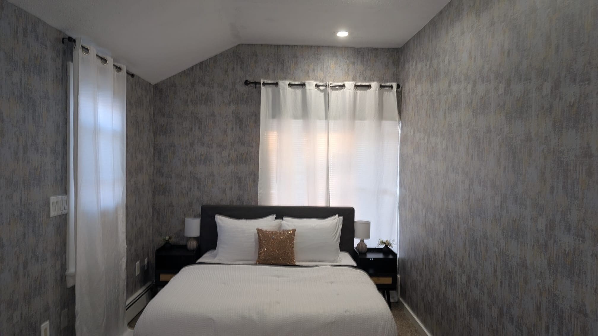 1 chambre, coffres-forts dans les chambres, bureau