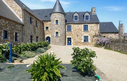 Gorgeous home in Fierville-les-Mines
